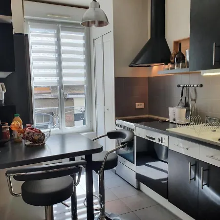 Grand T3 70m2 ,cosy Confort ,2 Apartment Reims